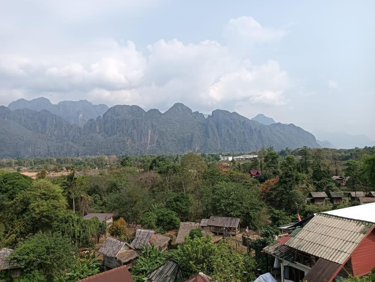 Bountang Riverside Hotel Vang Vieng Dış mekan fotoğraf