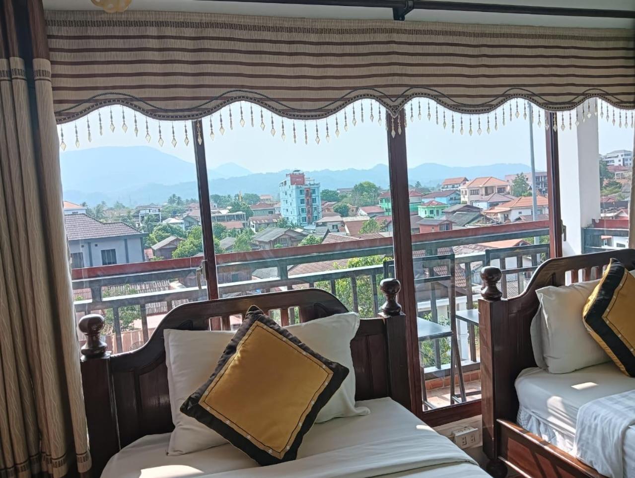 Bountang Riverside Hotel Vang Vieng Dış mekan fotoğraf