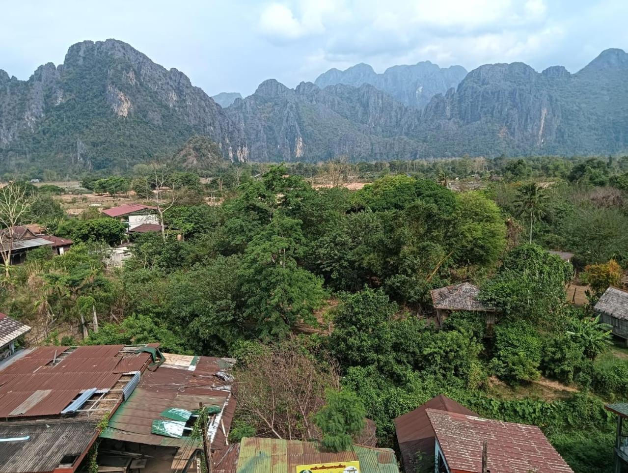 Bountang Riverside Hotel Vang Vieng Dış mekan fotoğraf