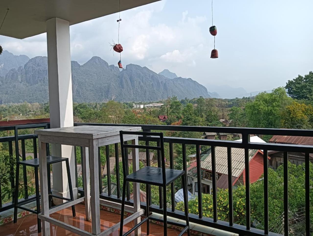 Bountang Riverside Hotel Vang Vieng Dış mekan fotoğraf