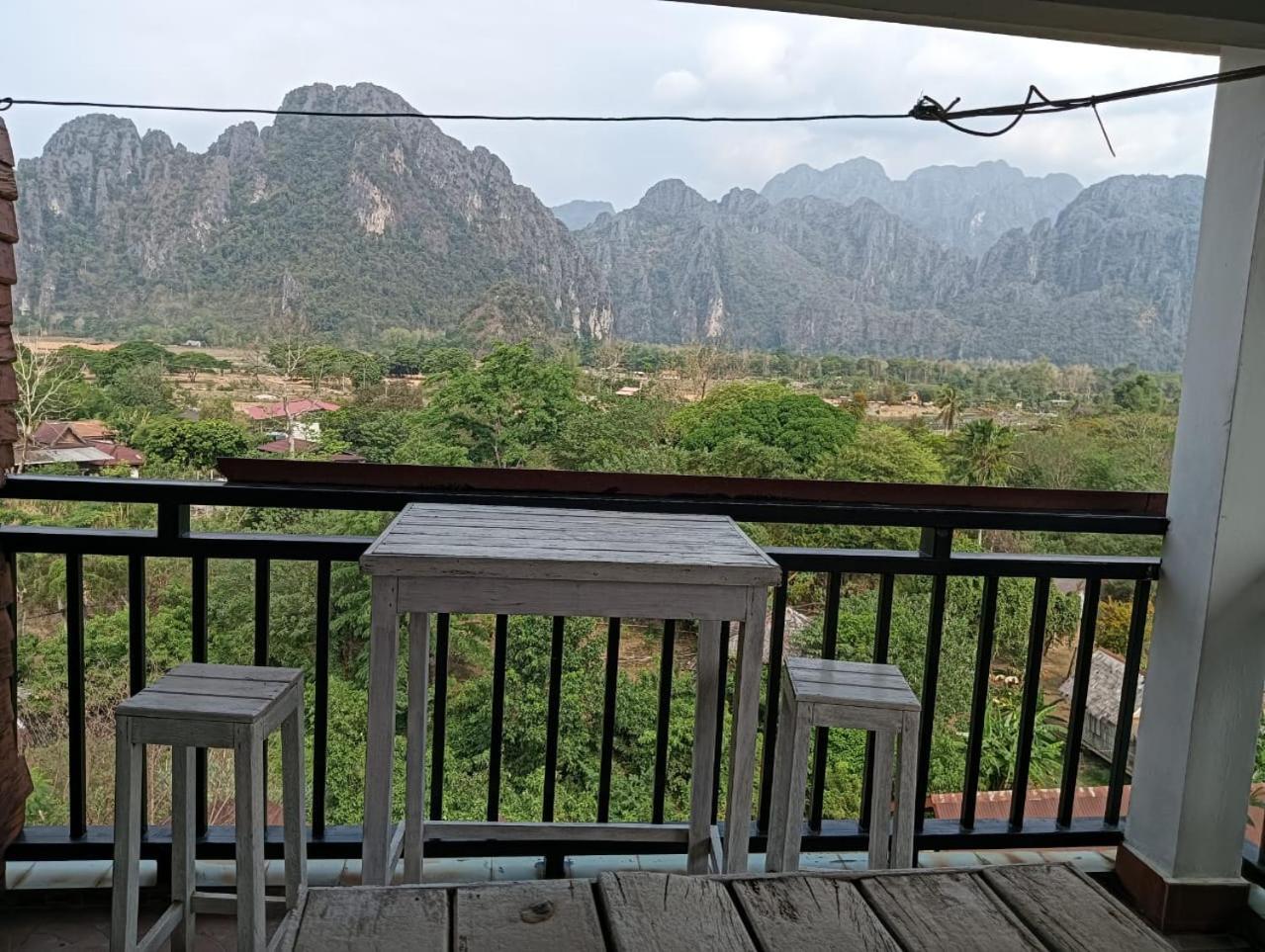 Bountang Riverside Hotel Vang Vieng Dış mekan fotoğraf