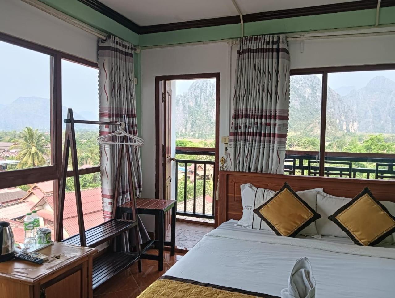 Bountang Riverside Hotel Vang Vieng Dış mekan fotoğraf