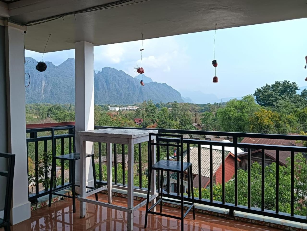 Bountang Riverside Hotel Vang Vieng Dış mekan fotoğraf