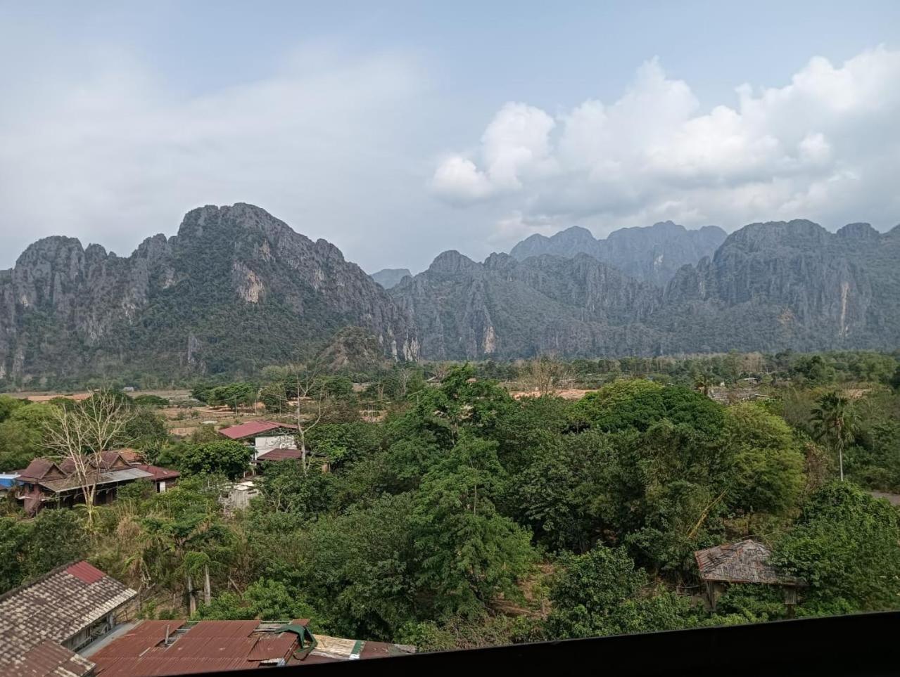 Bountang Riverside Hotel Vang Vieng Dış mekan fotoğraf