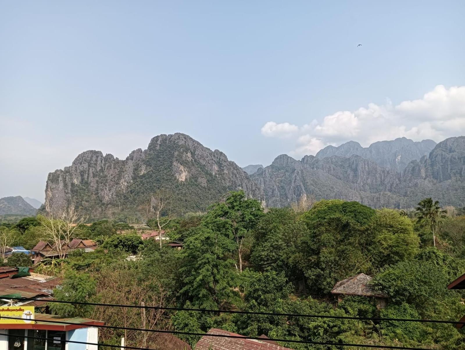 Bountang Riverside Hotel Vang Vieng Dış mekan fotoğraf