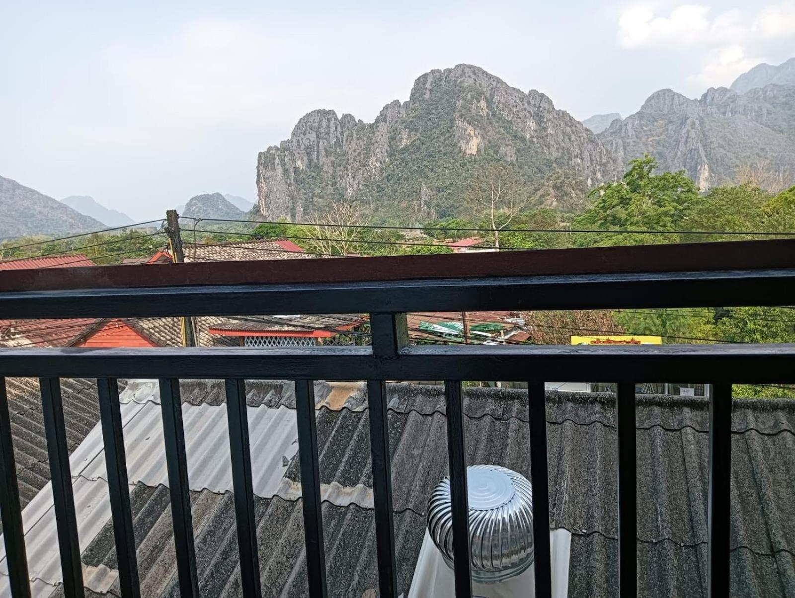 Bountang Riverside Hotel Vang Vieng Dış mekan fotoğraf