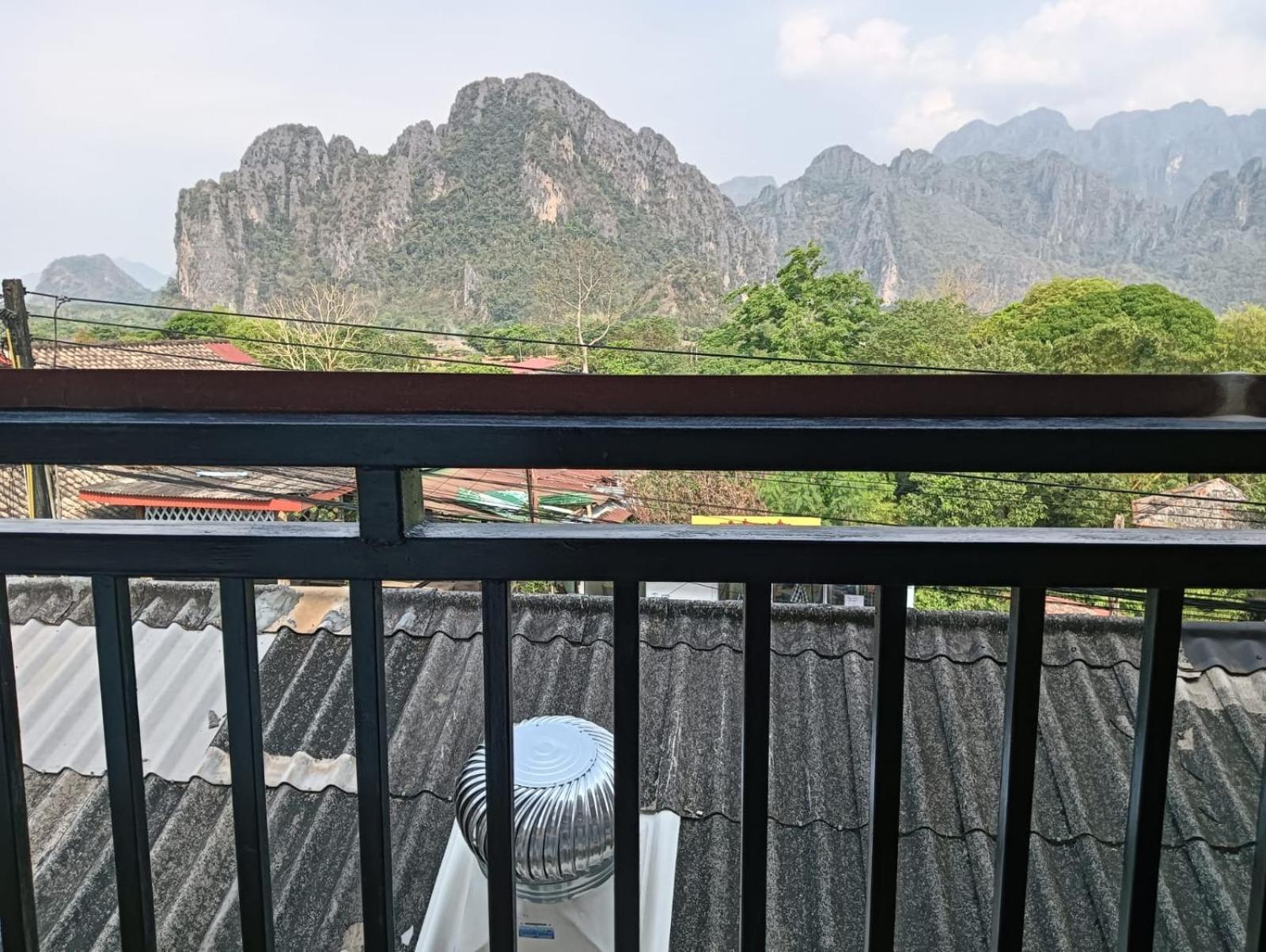 Bountang Riverside Hotel Vang Vieng Dış mekan fotoğraf